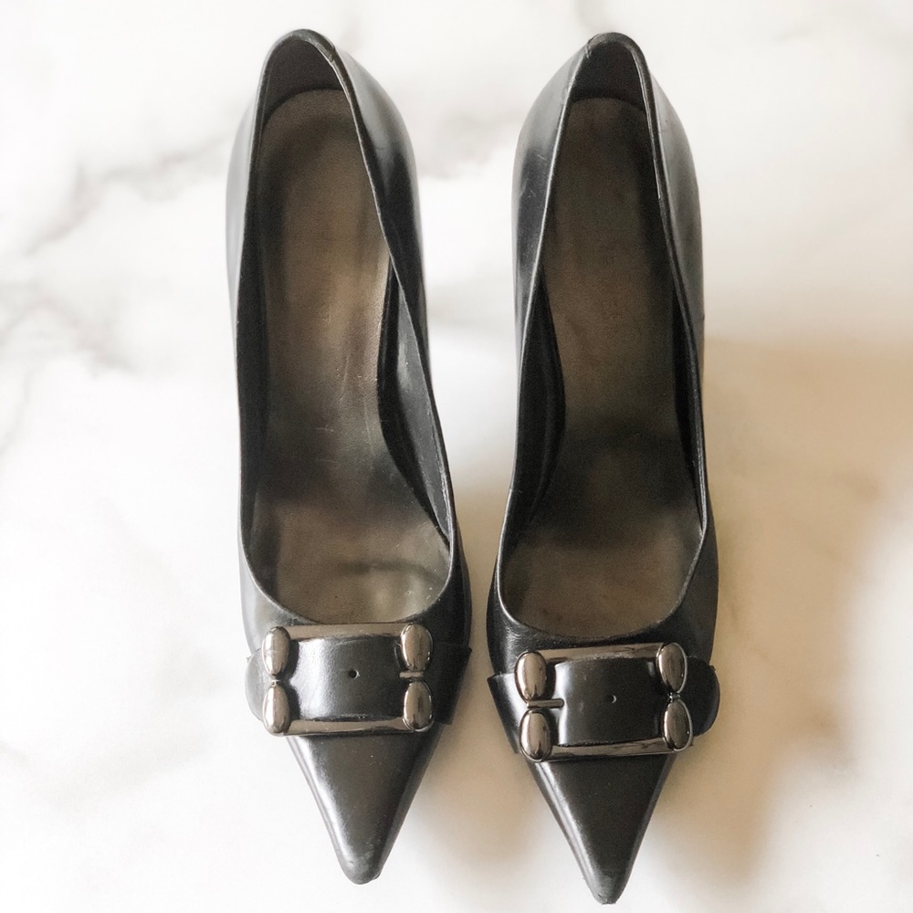 Nine West black w/ buckle heels size 6.5